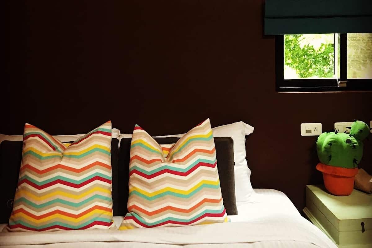 Comfort Twin Room, Courtyard Area (C) | Individually furnished, blackout drapes, free WiFi
