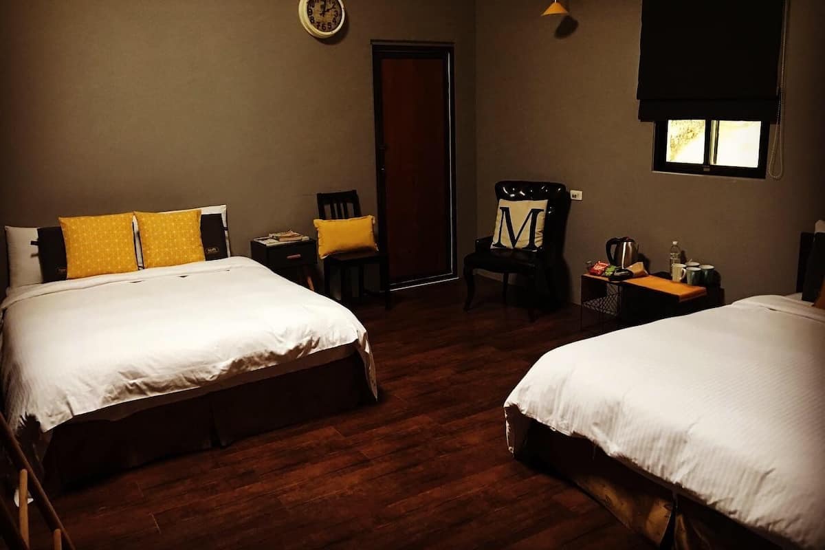 Comfort Twin Room, Accessible, Courtyard Area (B) | Individually furnished, blackout drapes, free WiFi