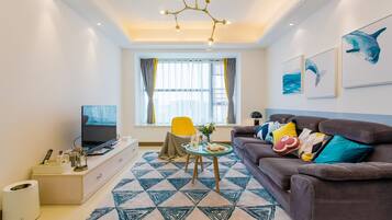 Apartment | Wohnbereich | Flachbildfernseher