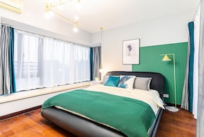 Apartment | Schreibtisch, Verdunkelungsvorhänge, kostenloses WLAN, Bettwäsche