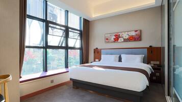 Deluxe Double Room | 1 bedroom, premium bedding, pillowtop beds, minibar (free items)