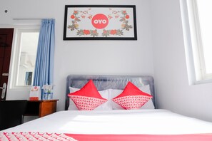ห้องสแตนดาร์ดดับเบิล, เตียงใหญ่ 1 เตียง | โต๊ะทำงาน, Wi-Fi ฟรี, ผ้าปูที่นอน