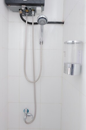 Regadera en el baño