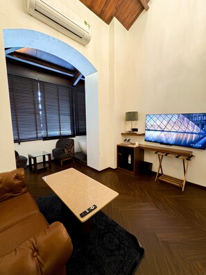 Rom – president | Oppholdsområde | Flatskjerm-TV