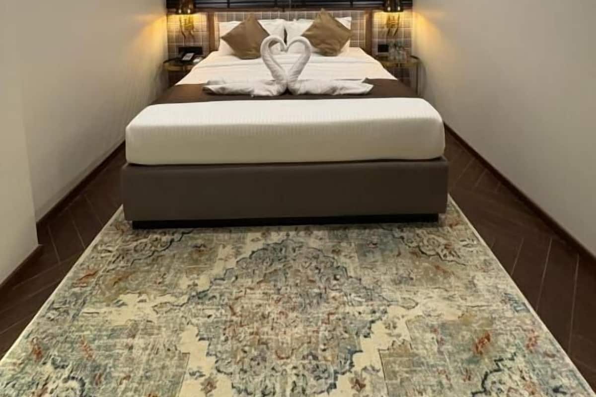 Signature Suite with Window | Frette Italian sheets, premium bedding, soundproofing