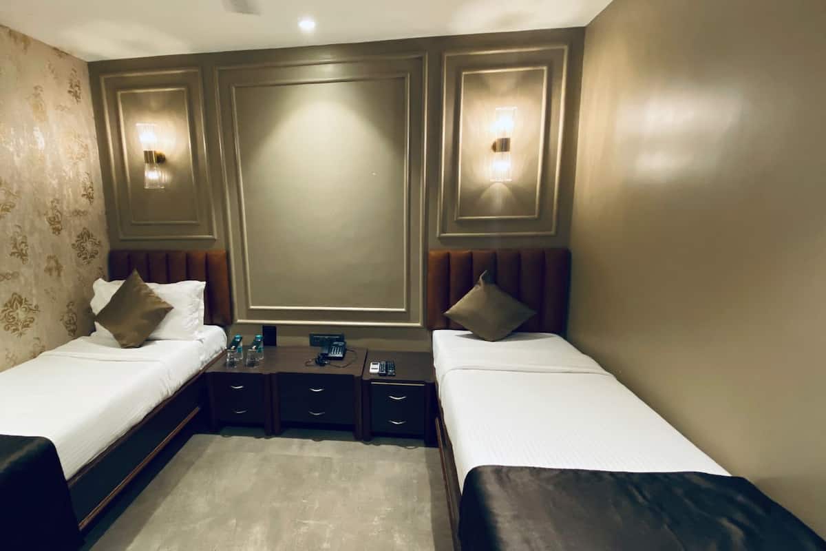 Senior Twin Room
