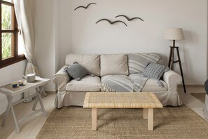 Télévision à écran plat de 32 pouces avec chaînes numériques