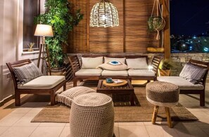 Luxury Suite, 1 Bedroom, Sea View | 1 bedroom, premium bedding, Tempur-Pedic beds, individually decorated - Syros Wellness Luxury Suites (Syros)