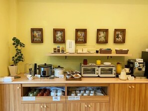 Termasuk sarapan masakan tempatan setiap hari 