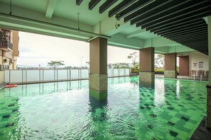 室外游泳池