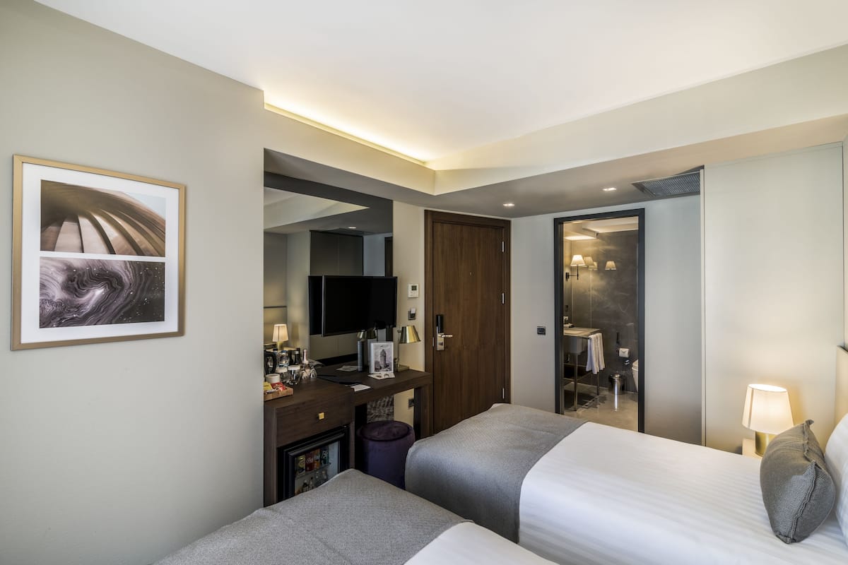 Deluxe Room No View | Premium bedding, minibar, in-room safe, desk