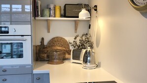 Espresso maker, coffee/tea maker, full-size fridge, microwave - Alma's Apartment (Akureyri)