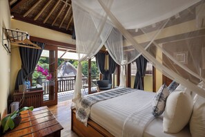Forest Labyrinth Room | Minibar, free WiFi, bed sheets - The Pari Sudha (Ubud)