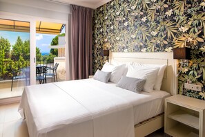 In-room safe, blackout curtains, soundproofing, free WiFi