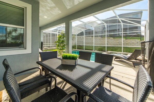 House, 6 Bedrooms | Terrace/patio