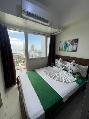 Bügeleisen/Bügelbrett, kostenloses WLAN, Bettwäsche