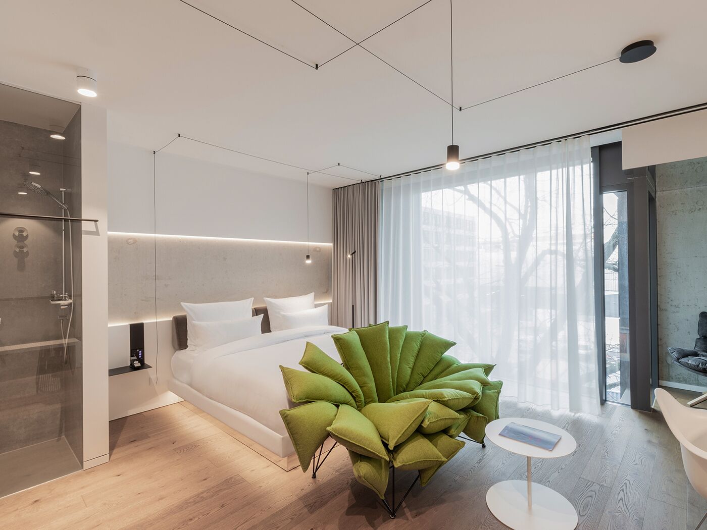 Deluxe Room, 1 King Bed (Lounge)