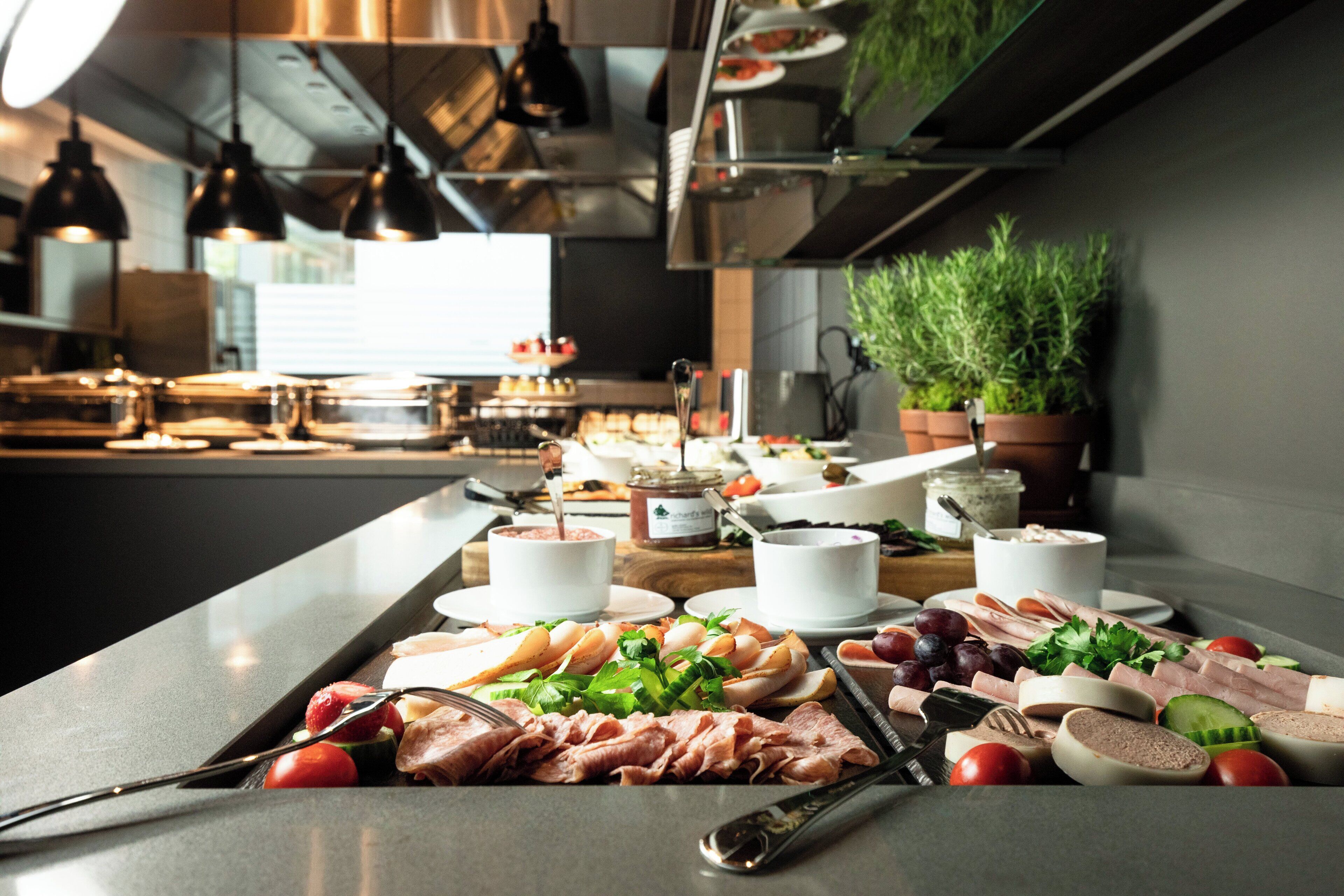Daily buffet breakfast (EUR 25 per person)