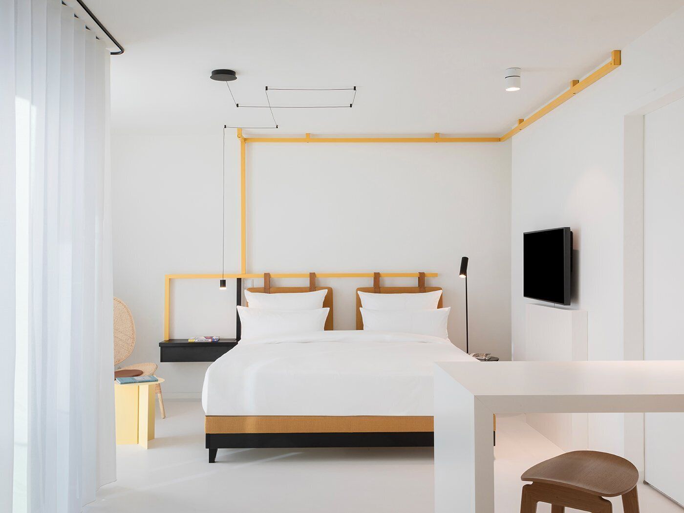 Room (Living) | Premium bedding, down comforters, free minibar, in-room safe
