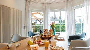 Apartment | Living area | 120-cm Smart TV with cable channels, TV