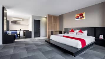 Suite Deluxe | Escritorio, wifi gratis, ropa de cama