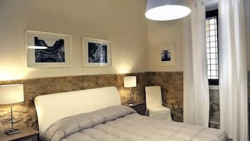 Classic Suite, Multiple Beds | 1 bedroom, premium bedding, down comforters, minibar