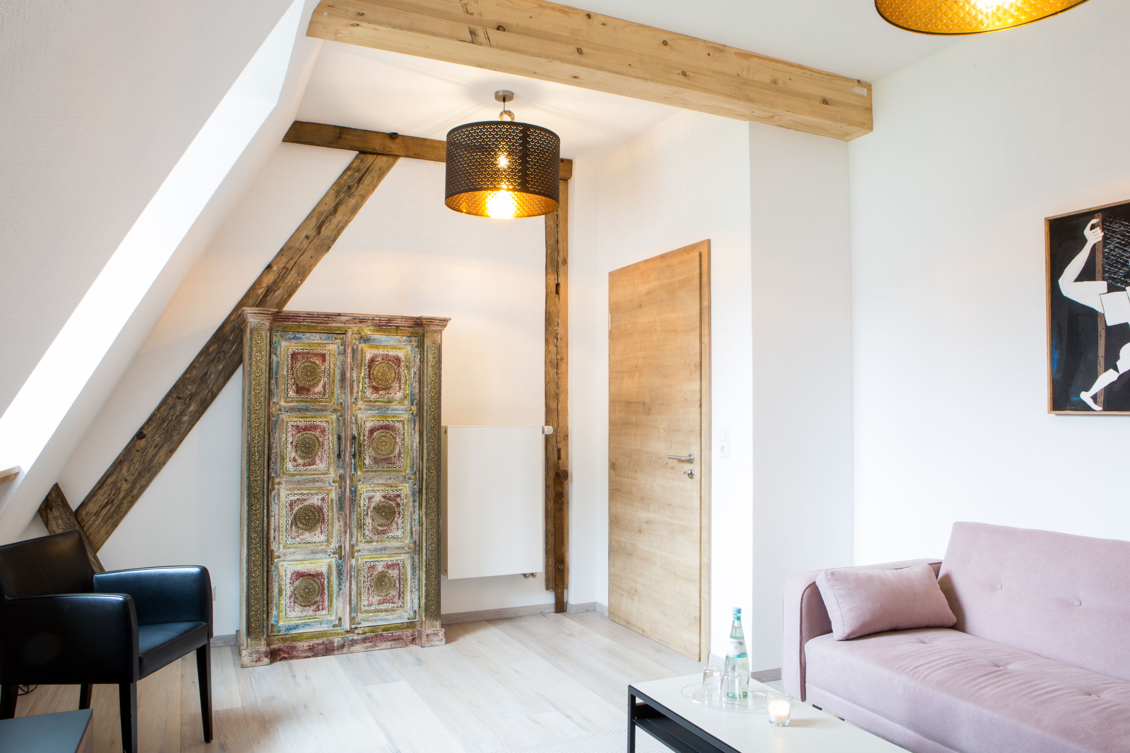 triple room | living area