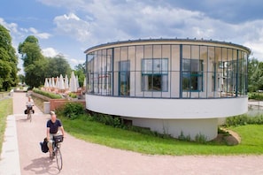Bicycling - Logis Am Park (Dessau-Rosslau)