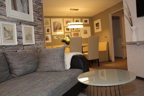 Apartment, Multiple Beds (Logis 1) | Living area | Flat-screen TV, DVD player - Logis Am Park (Dessau-Rosslau)