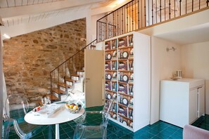 Villa | Wohnzimmer | DVD-Player