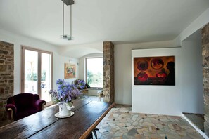 Villa | Restauration dans la chambre