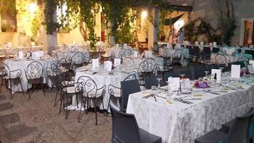 Mittagessen und Abendessen