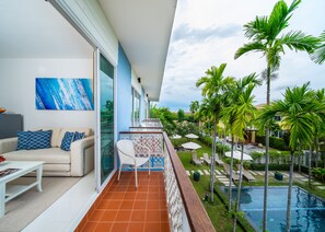 Blu Deluxe Pool View | Vista do quarto