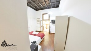 Apartamento básico | Cortinas opacas y wifi gratis