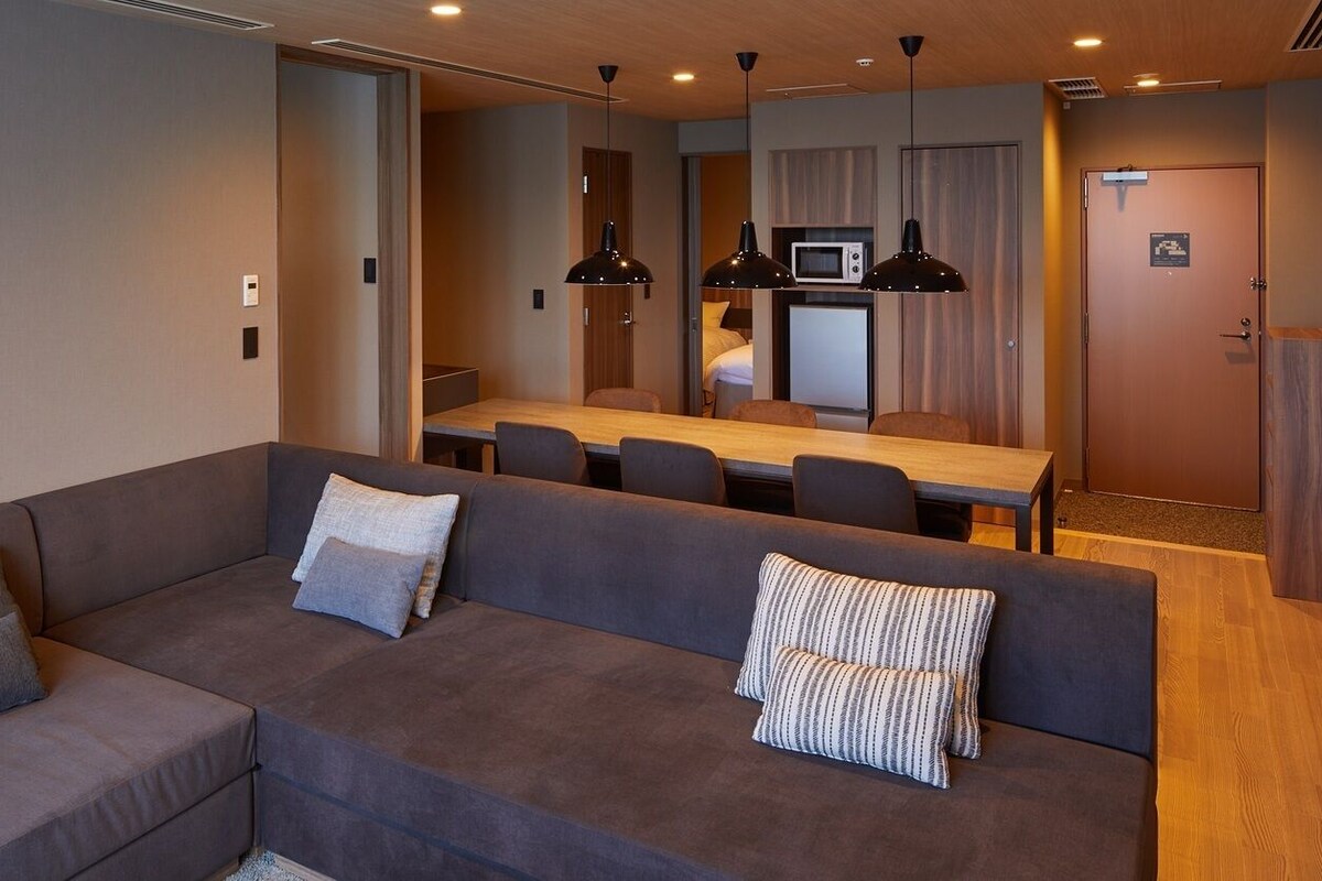 Living area | Flat-screen TV