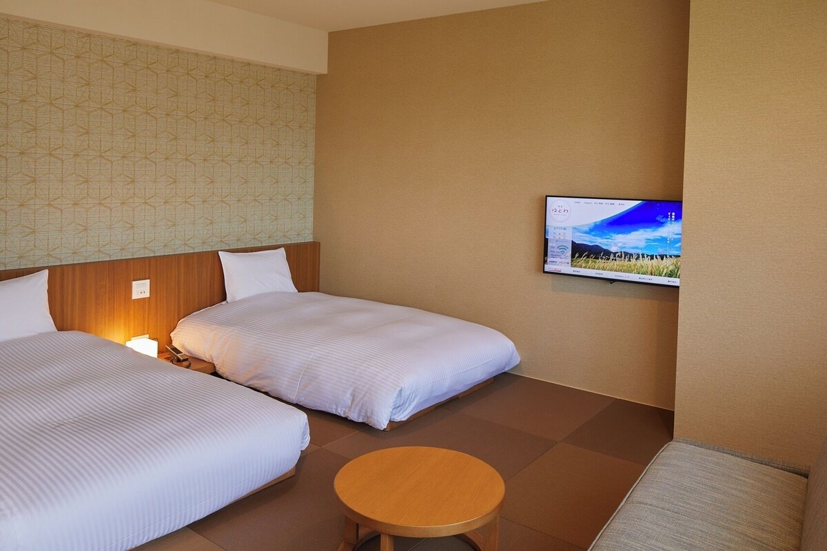 In-room safe, blackout drapes, iron/ironing board (on request)