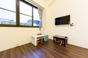 Interior - Seven Dwarfs (Puli)