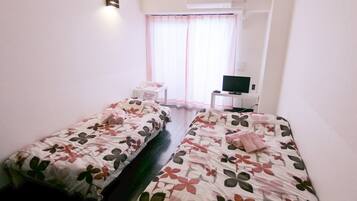 Standard Room | 1 bedroom, desk, blackout drapes, soundproofing