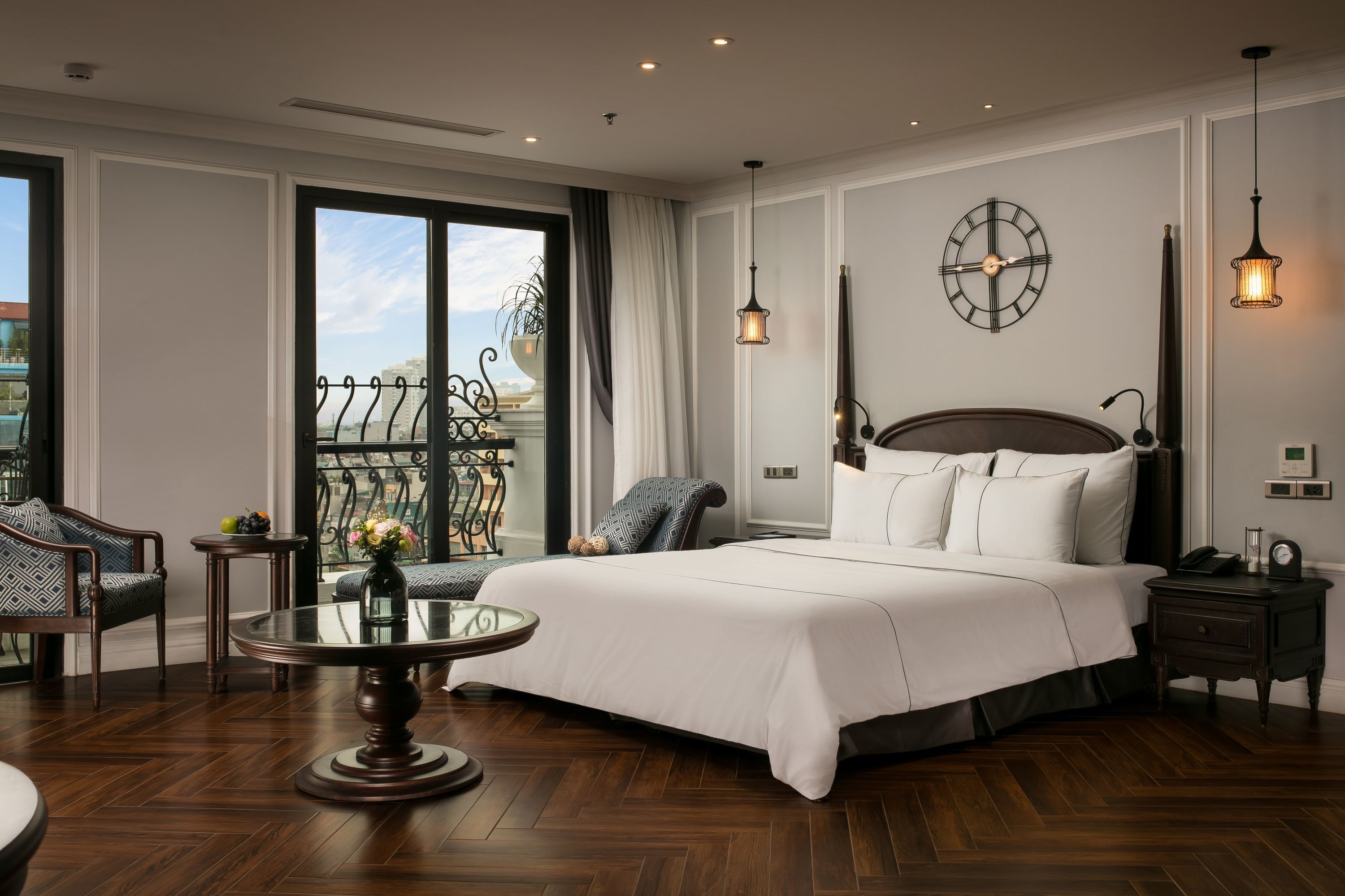 Photo - Canary Hotel