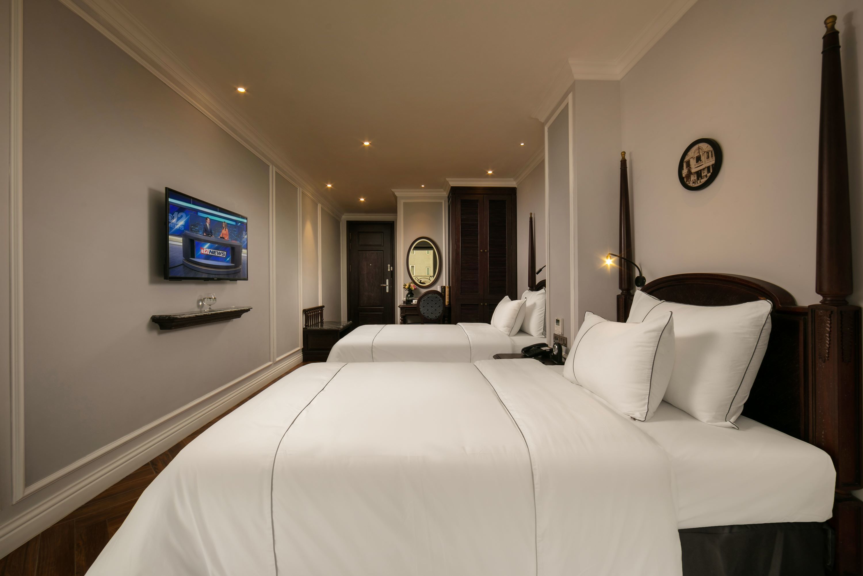 Photo - Canary Hotel