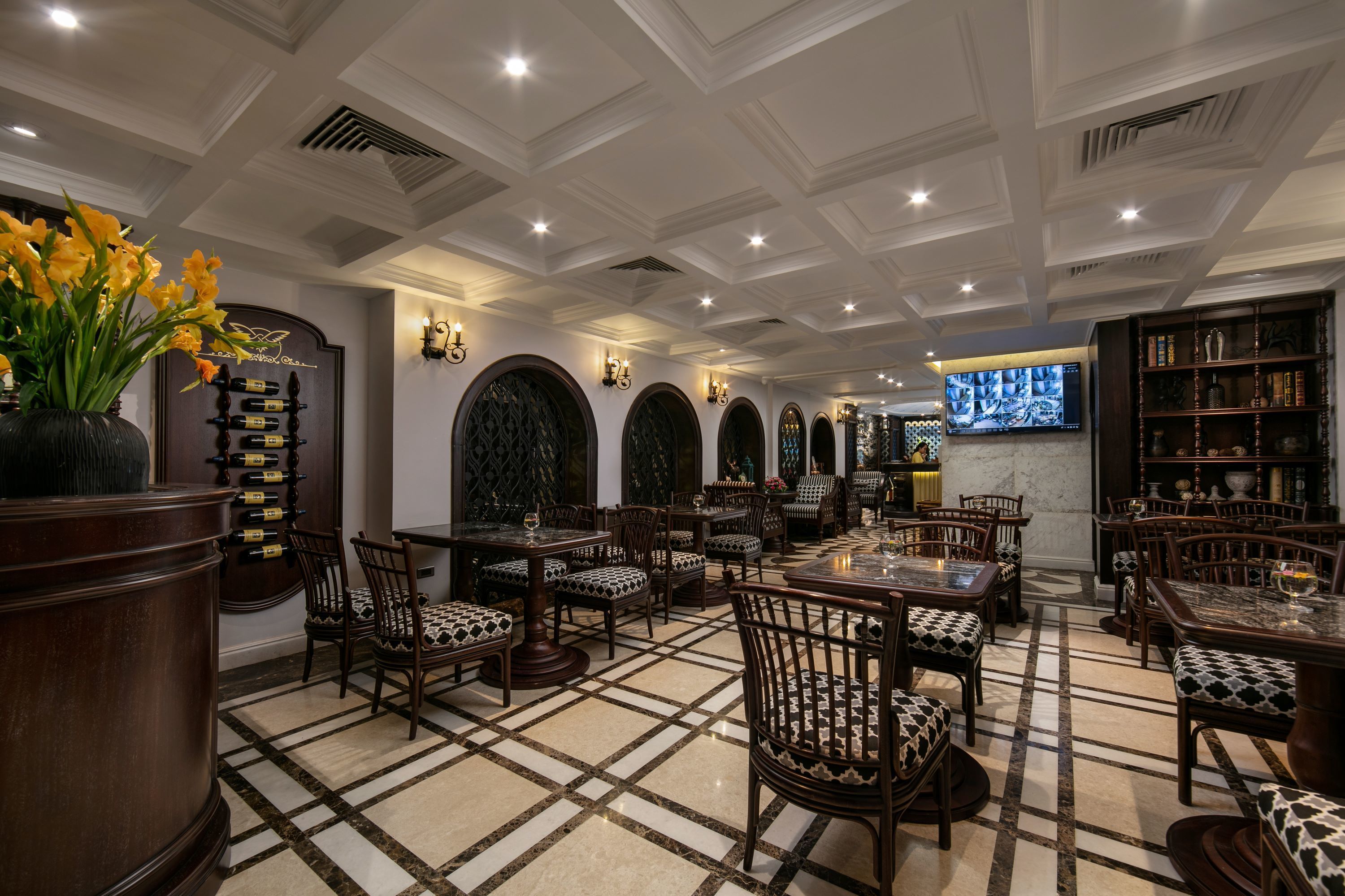 Photo - Canary Hotel