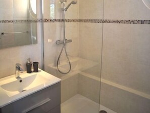 Ferienhaus, eigenes Bad (Port-Cros) | Badezimmer