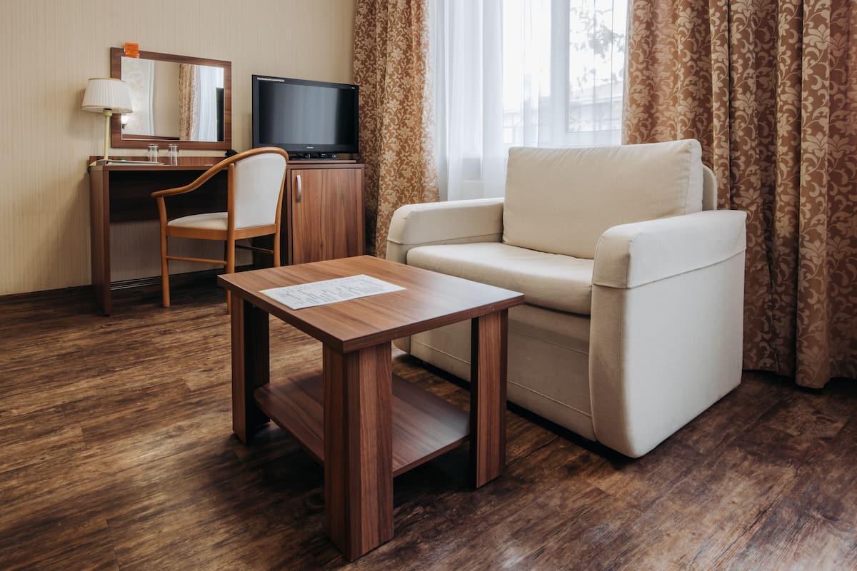 Superior-Doppelzimmer (armchair) | Zimmersafe, Schreibtisch, kostenloses WLAN, Bettwäsche