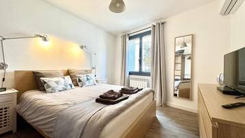 2 bedrooms