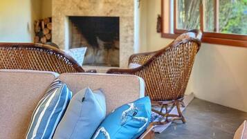 Family Room, Multiple Beds, Garden View | Living area | LED TV