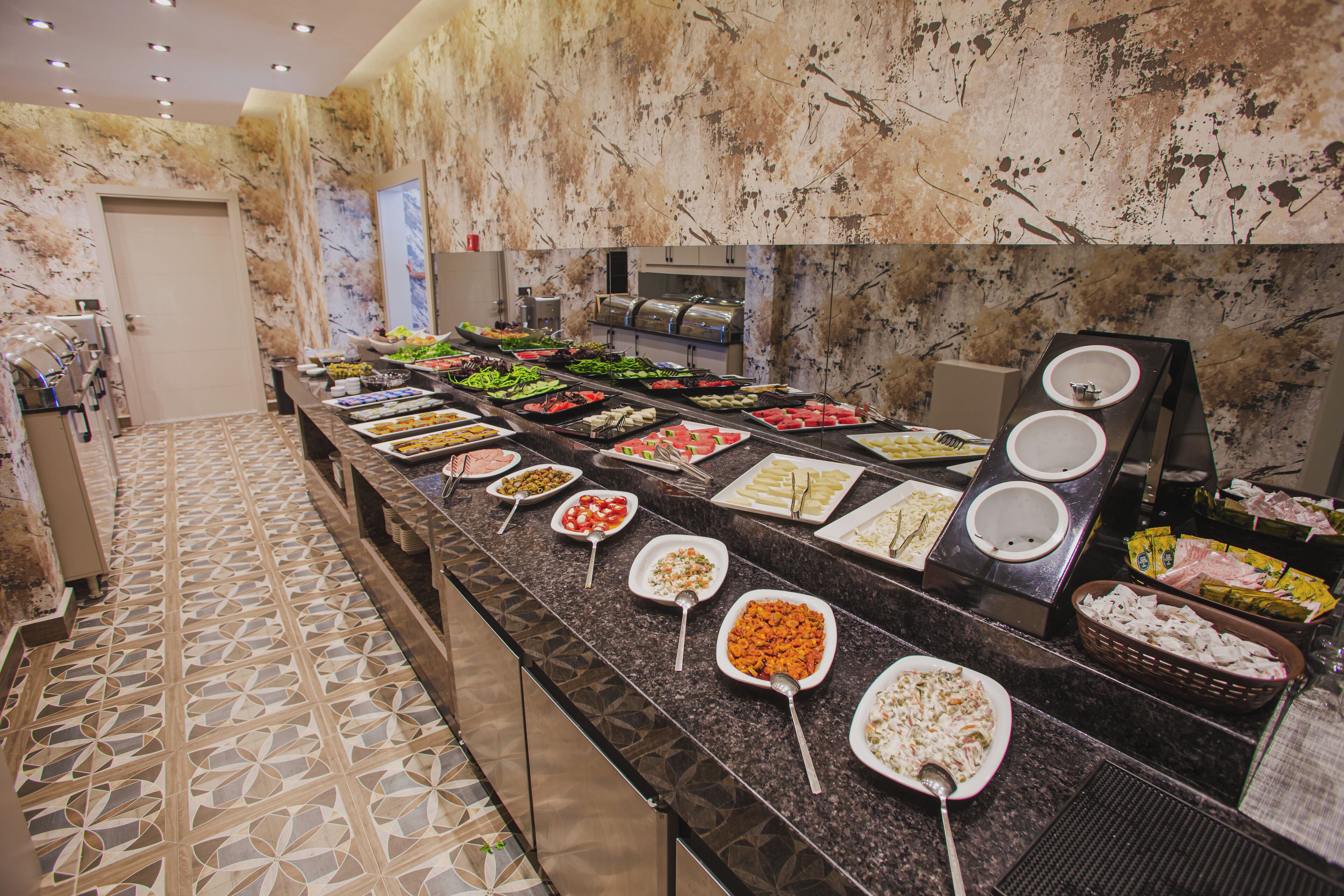 Free daily buffet breakfast