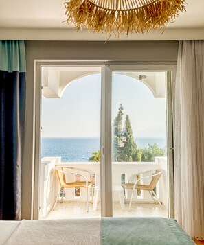 1 bedroom, desk, soundproofing, free WiFi