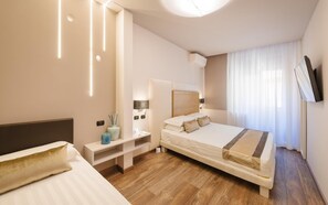 Minibar, coffres-forts dans les chambres, décoration personnalisée
