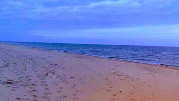 Beach nearby, 3 beach bars