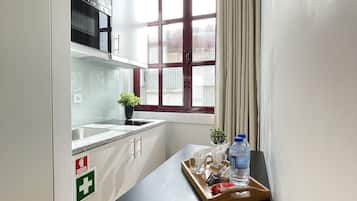 Studio | In-room dining